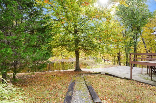 2275 Twinlake Drive, Morgantown, IN 46160