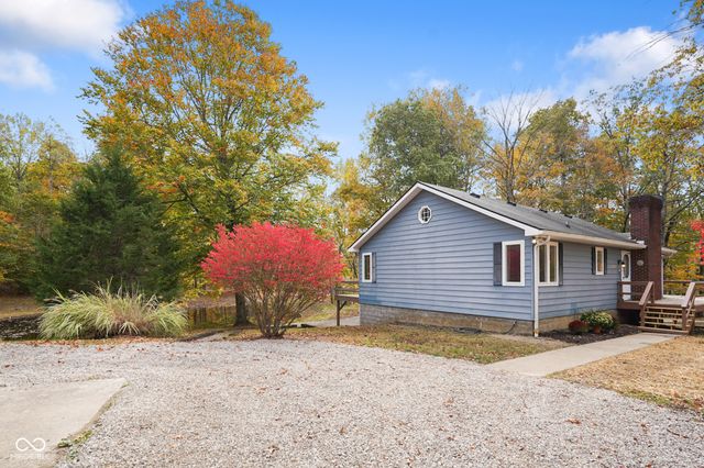 2275 Twinlake Drive, Morgantown, IN 46160