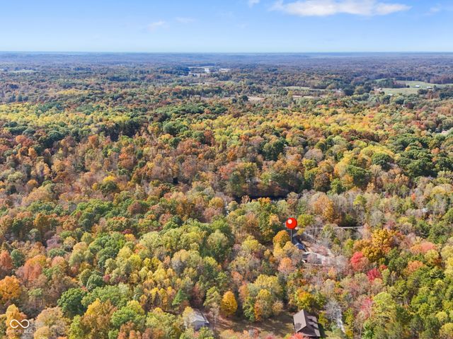 2275 Twinlake Drive, Morgantown, IN 46160