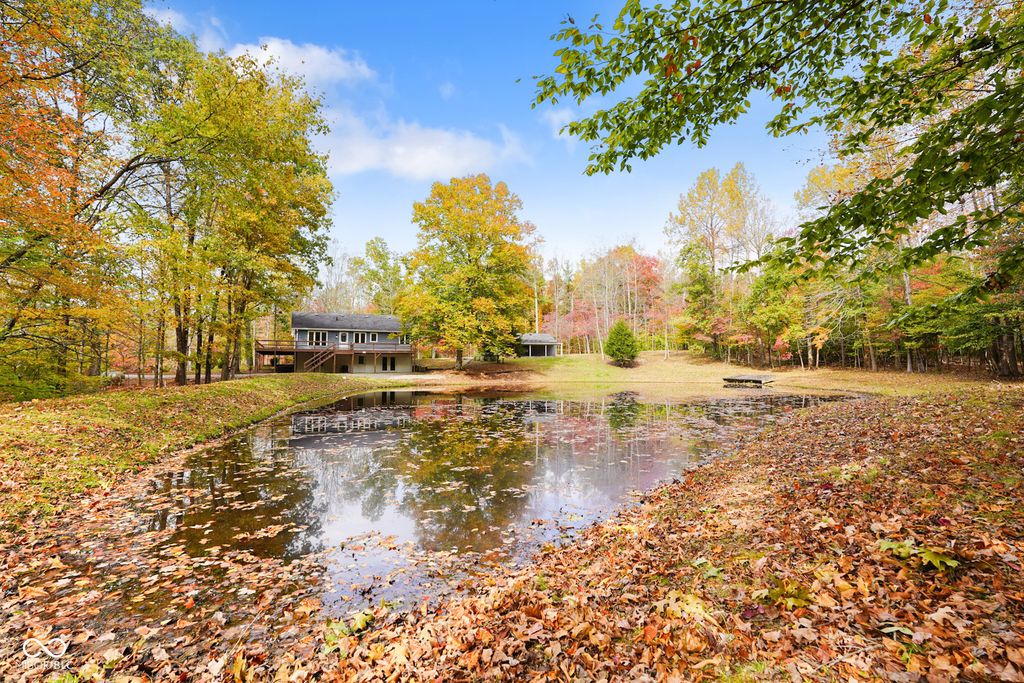 2275 Twinlake Drive, Morgantown, IN 46160