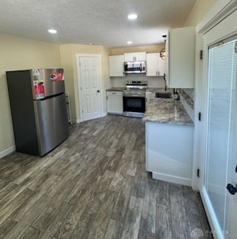 2006 High Knoll Drive, Dayton, OH 45414