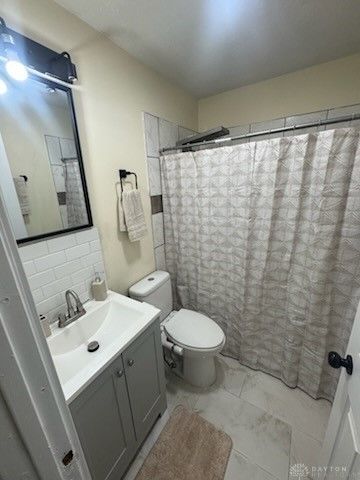 2006 High Knoll Drive, Dayton, OH 45414