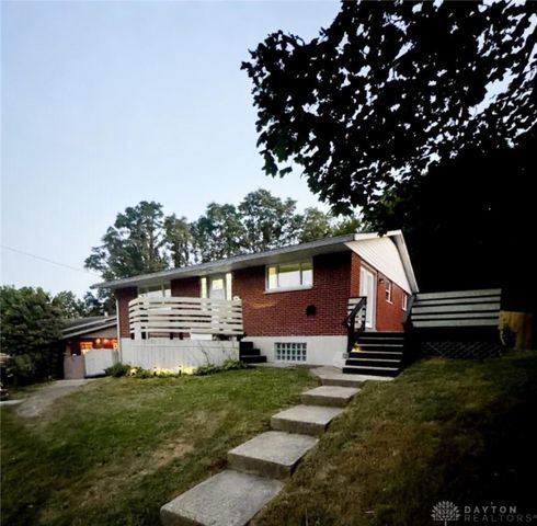 2006 High Knoll Drive, Dayton, OH 45414