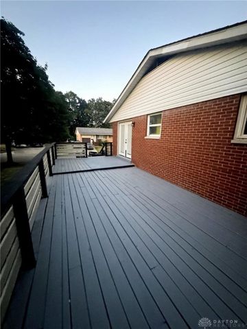 2006 High Knoll Drive, Dayton, OH 45414