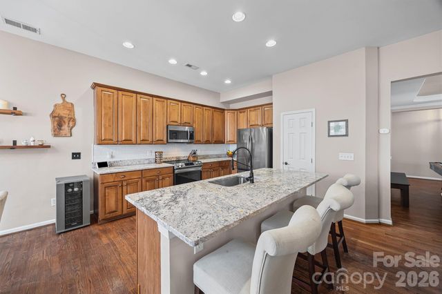 1041 Pepperwood Place, Clover, SC 29710