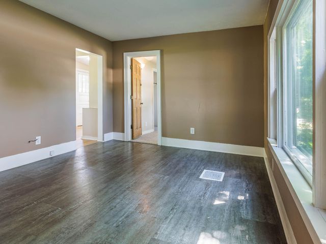 9 Carrie Street, Sparta, MI 49345