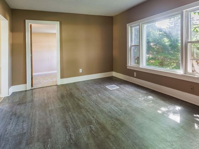 9 Carrie Street, Sparta, MI 49345