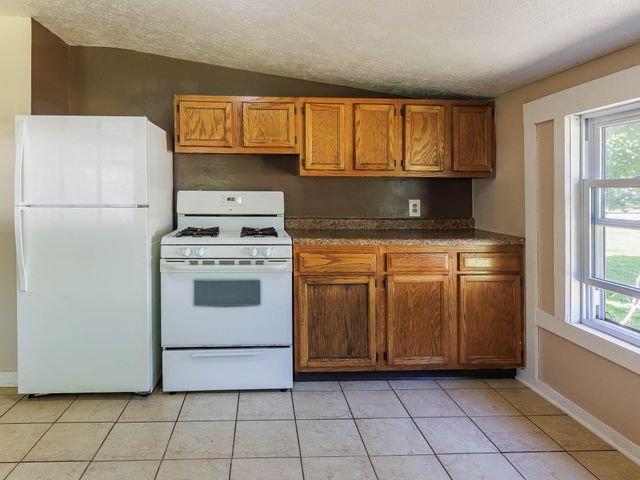 9 Carrie Street, Sparta, MI 49345