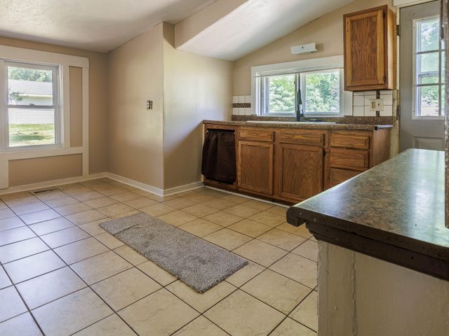 9 Carrie Street, Sparta, MI 49345