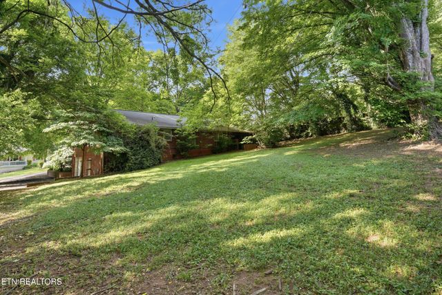 504 Hayworth Drive, Knoxville, TN 37920