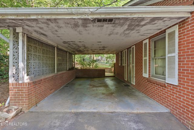 504 Hayworth Drive, Knoxville, TN 37920