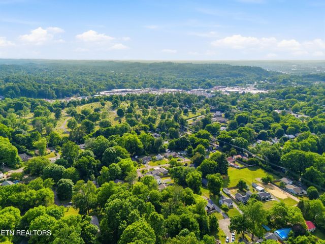 504 Hayworth Drive, Knoxville, TN 37920