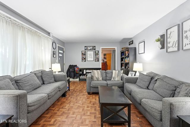 504 Hayworth Drive, Knoxville, TN 37920