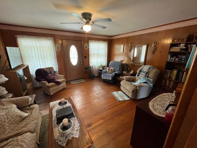 12 Maple Street, Monticello, KY 42633