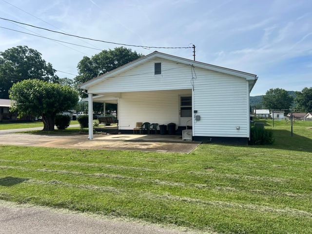 12 Maple Street, Monticello, KY 42633