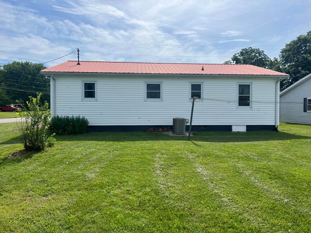 12 Maple Street, Monticello, KY 42633