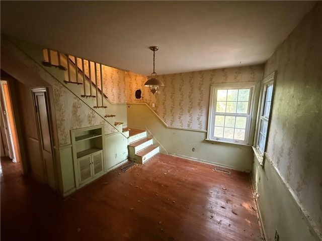 4928 Juniper Drive, Roeland Park, KS 66205