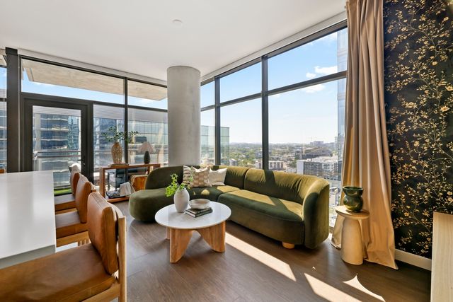 1212 Demonbreun St Apt 1802, Nashville, TN 37203