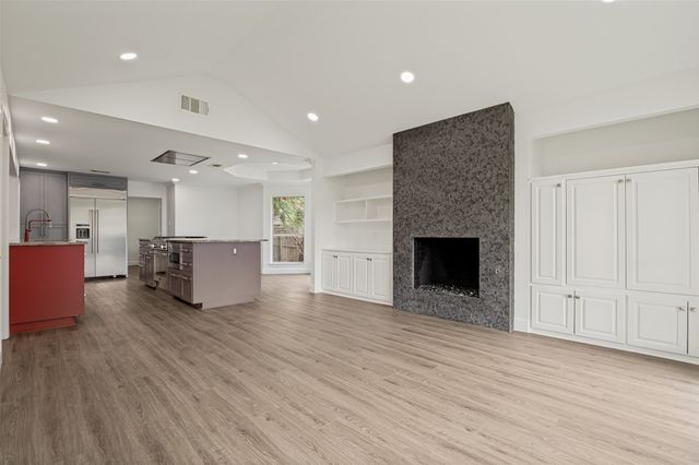 1125 Madlynne Drive, Cedar Hill, TX 75104