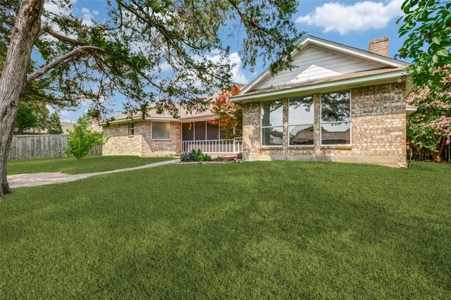 1125 Madlynne Drive, Cedar Hill, TX 75104