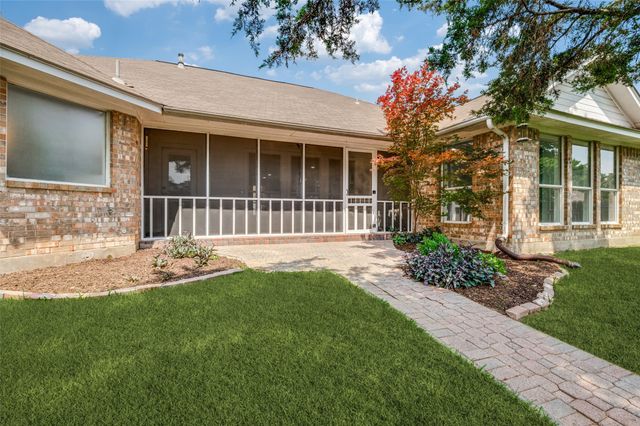 1125 Madlynne Drive, Cedar Hill, TX 75104