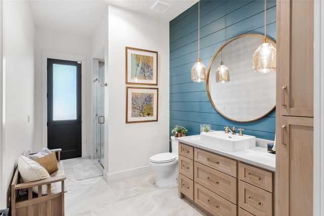 945 Rivercliff DR, Spicewood, TX 78669