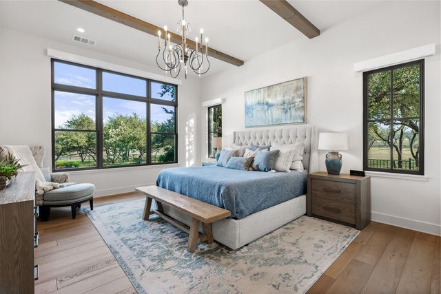 945 Rivercliff DR, Spicewood, TX 78669