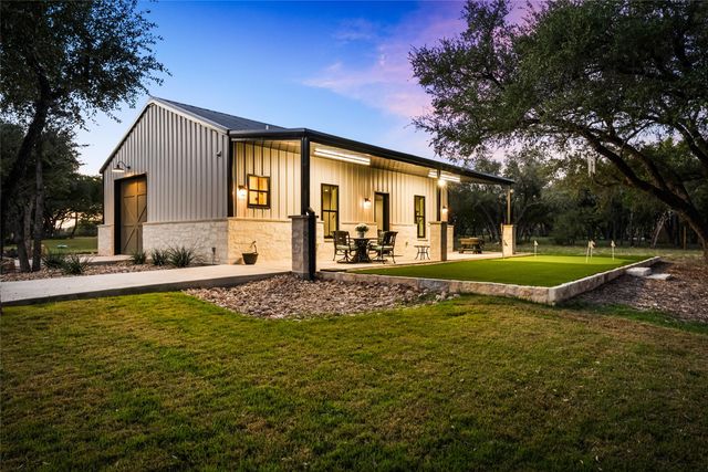 945 Rivercliff DR, Spicewood, TX 78669