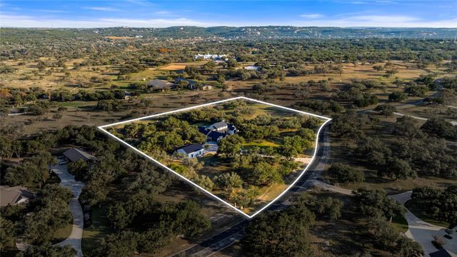 945 Rivercliff DR, Spicewood, TX 78669