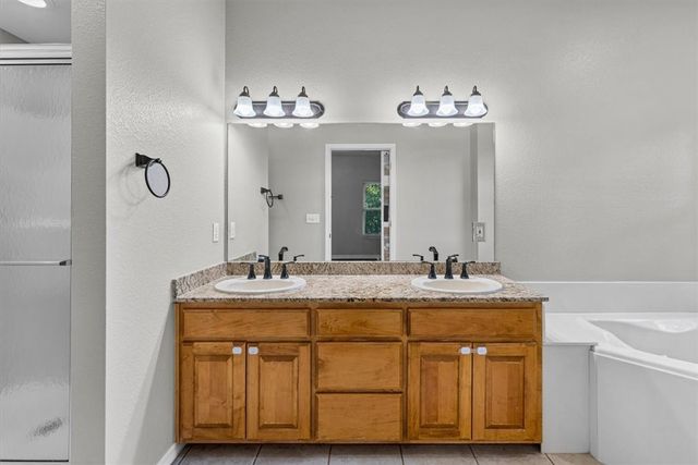 22490 Derik Road, Springdale, AR 72764