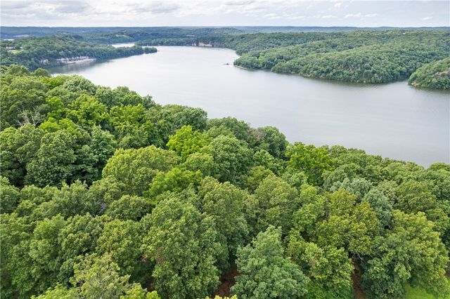 22490 Derik Road, Springdale, AR 72764