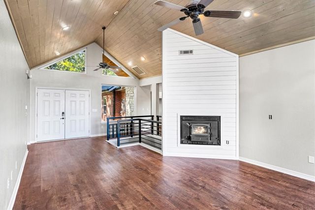 22490 Derik Road, Springdale, AR 72764