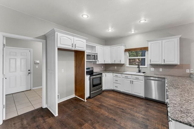 22490 Derik Road, Springdale, AR 72764