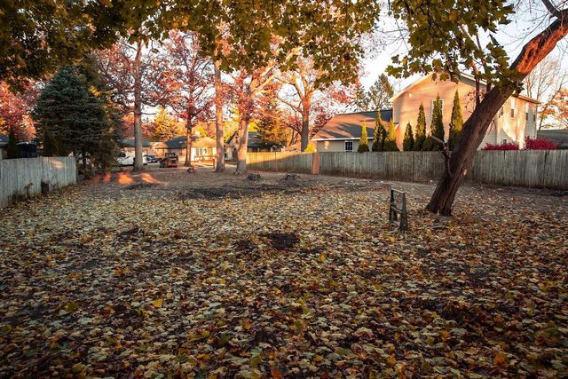 S69W17741 WILDWOOD DRIVE, Muskego, WI 53150