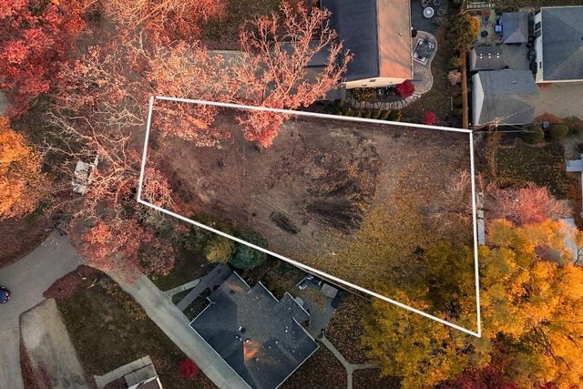 S69W17741 WILDWOOD DRIVE, Muskego, WI 53150