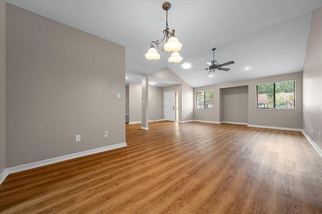 3704 NE 17TH STREET, Ocala, FL 34470