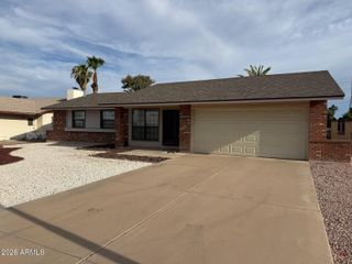 10433 W LAURIE Lane, Peoria, AZ 85345