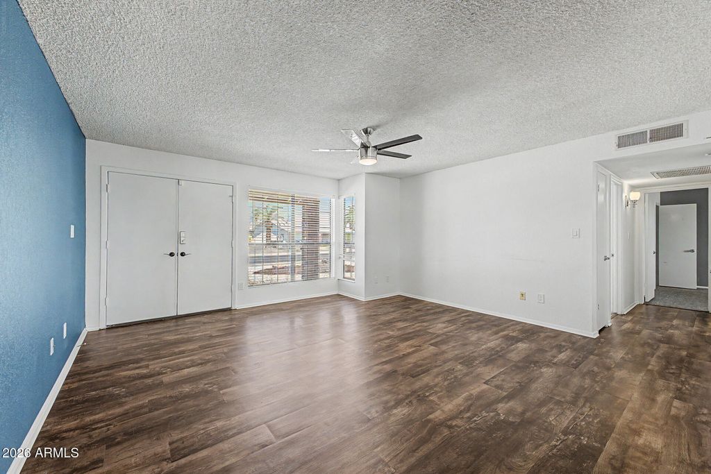 10433 W LAURIE Lane, Peoria, AZ 85345 — photo 3