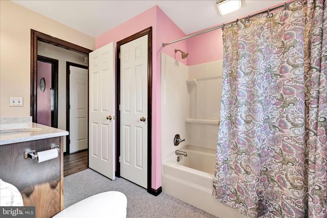 525 HACKMAN RD, Lititz, PA 17543