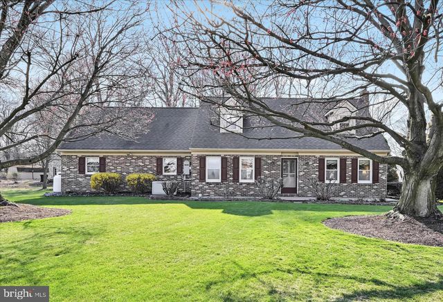 525 HACKMAN RD, Lititz, PA 17543
