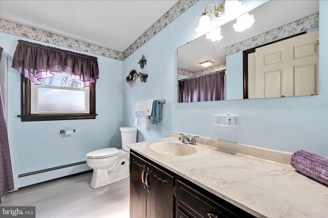 525 HACKMAN RD, Lititz, PA 17543