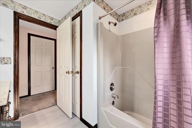 525 HACKMAN RD, Lititz, PA 17543