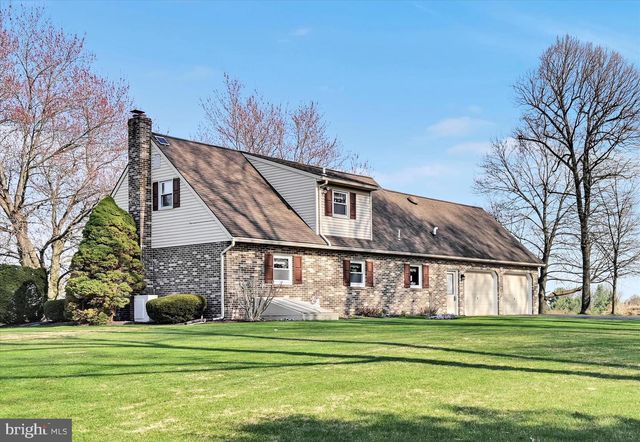 525 HACKMAN RD, Lititz, PA 17543