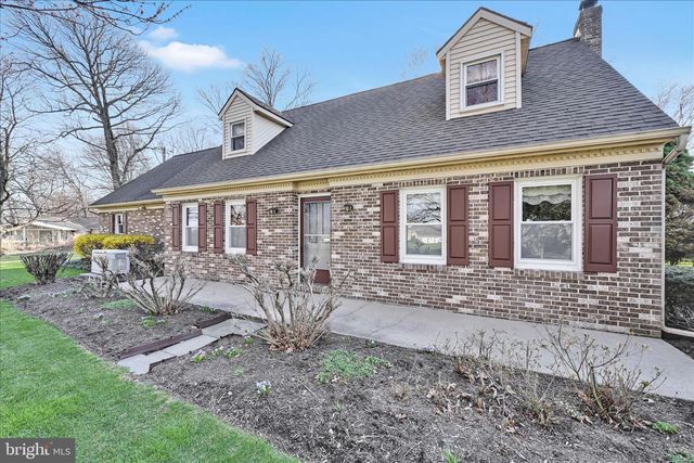 525 HACKMAN RD, Lititz, PA 17543