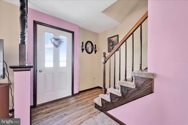 525 HACKMAN RD, Lititz, PA 17543