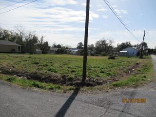 1110 N 13th Street, Orange, TX 77630
