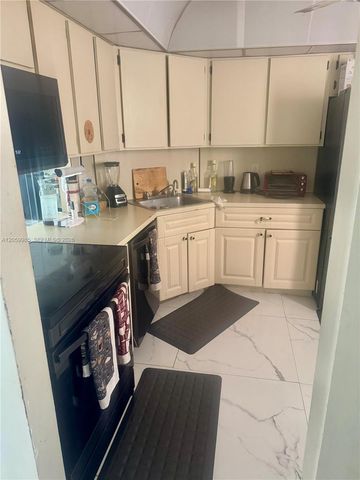 6361 N Falls Cir Drive 311, Lauderhill, FL 33319