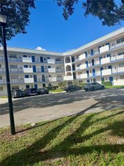 6361 N Falls Cir Drive 311, Lauderhill, FL 33319