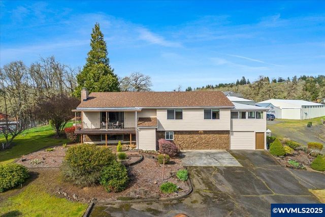 10685 Oak Dr SE, Salem, OR 97306