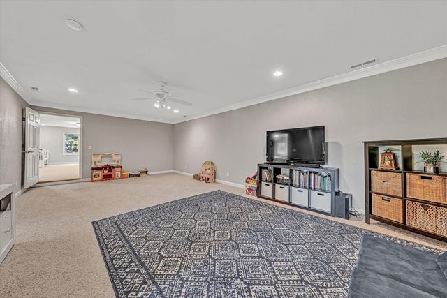 120 Stonelea DR, Troutville, VA 24175
